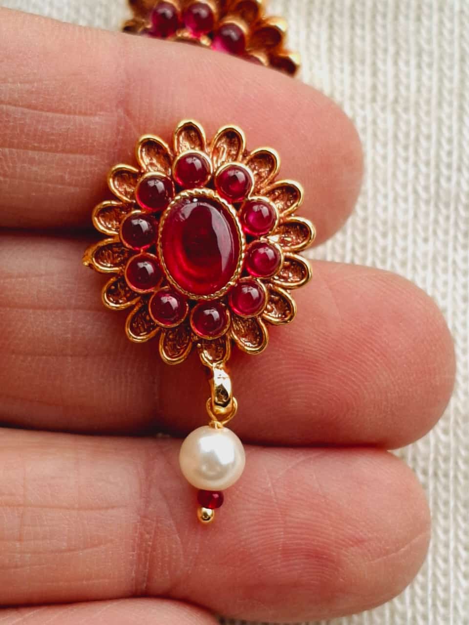 Elegant ruby and pearl flower-shaped choker from Mugdha Jewellery Store