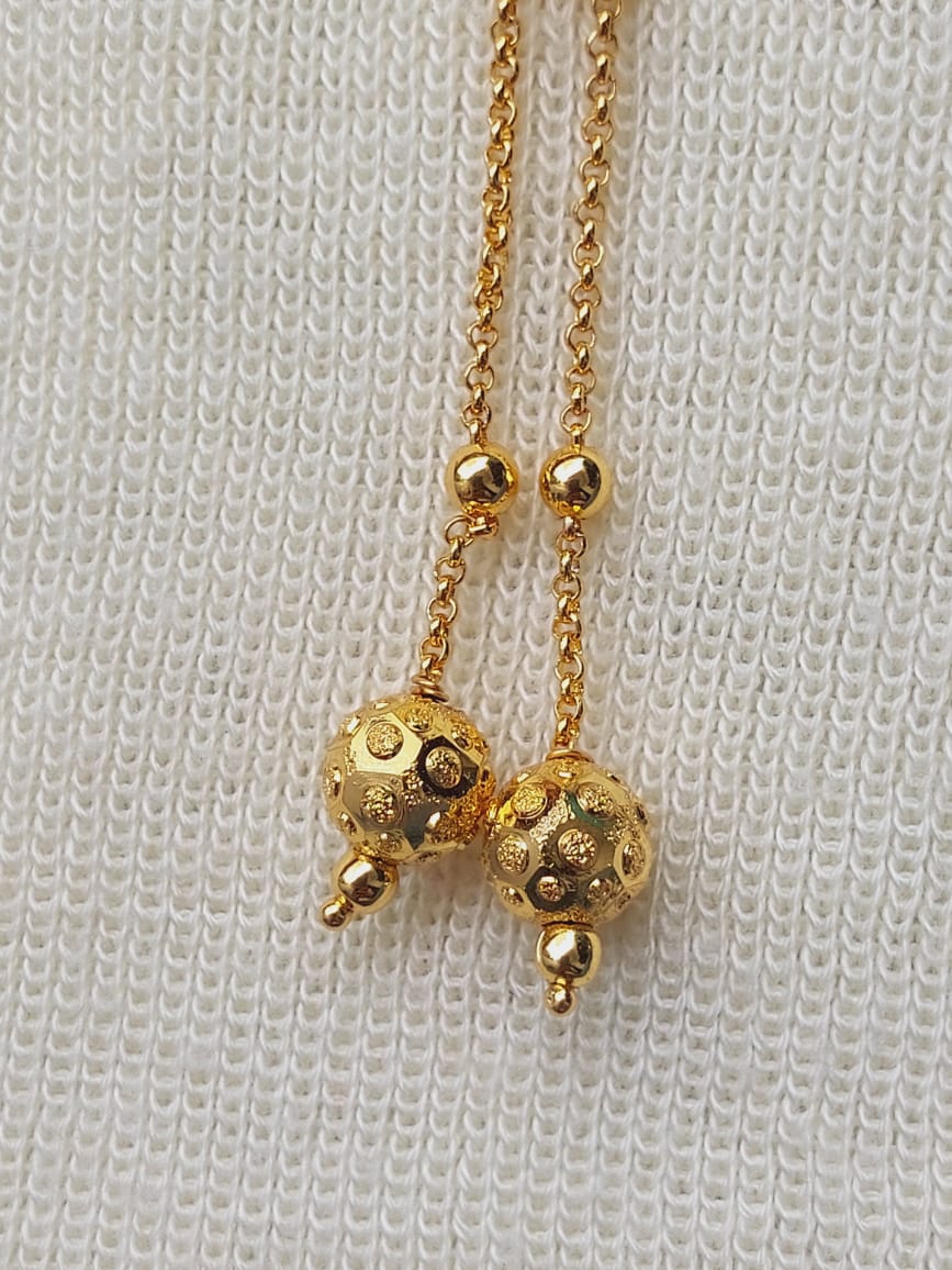 Delicate and Elegant Golden Mundavali Necklace from Mugdha Jewellery Store