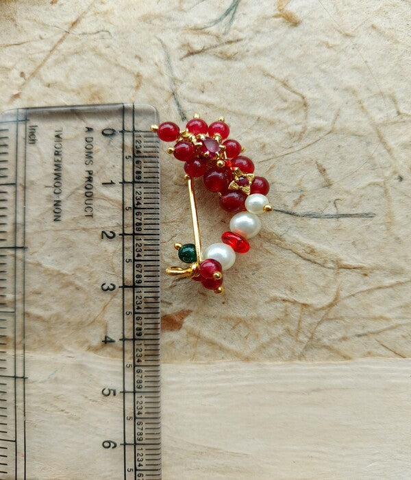Small Traditional Red Nath with Red Stones and Pearls in Metallic Gold Frame