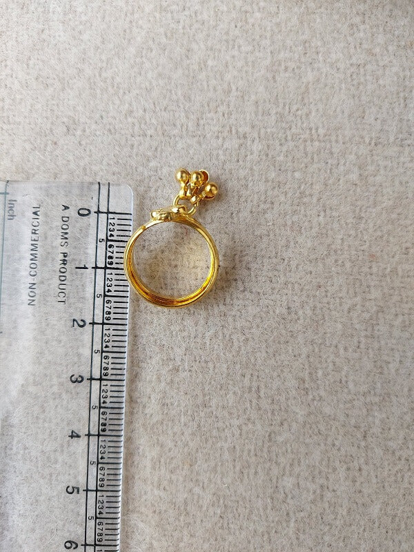 Gold Ghungroo Toe Ring from Mugdha Jewellery Store