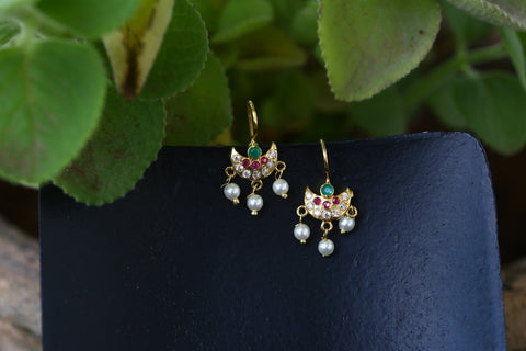 Small Cute Chandrakor Bugdi Cum Earring Multicoloured