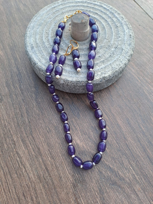 Beaded Stone Necklace Dark Blue