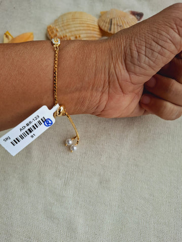 Beautiful Adjustable Square American Diamond Bracelet