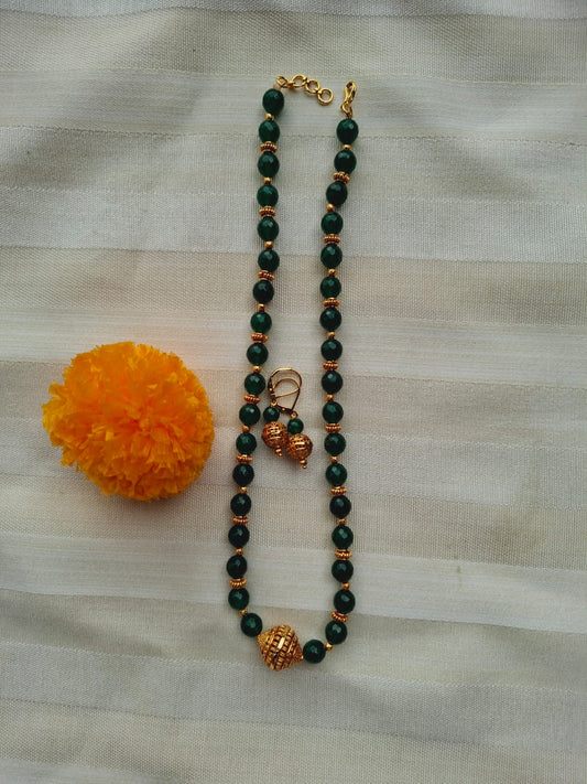 Elegant Green Bead Neacklace