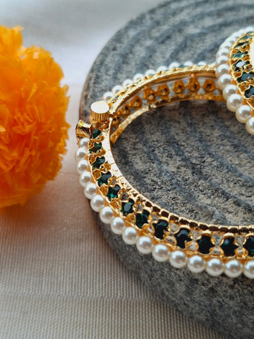 Traditional Pearl Tode Dark Green. Set of 2.