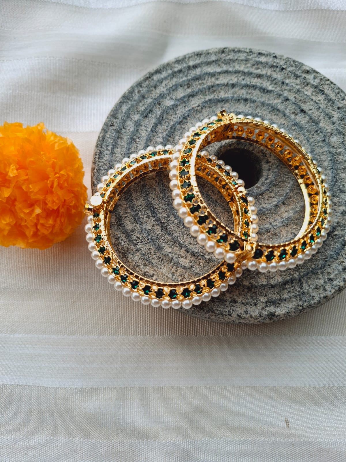 Traditional Pearl Tode Dark Green. Set of 2.