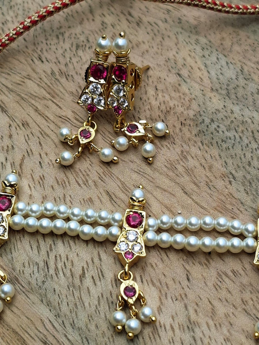3 Patti Small Cute 3 White Stone Chinchpeti