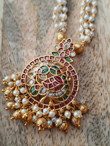 Basra Pearls Designer Peacock Pendant Set