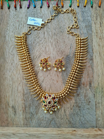 Suryapadma Designer Necklace Set
