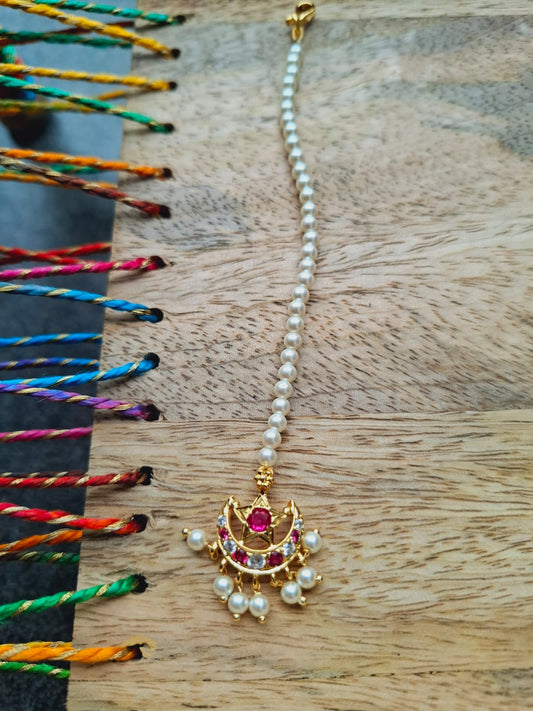 Chandrakor Pearl Maang Tika