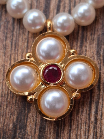 Single Pendant Pearl Set (Radha)