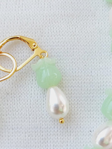 Rose Shaped Beads and Pearl Set (Light Green)