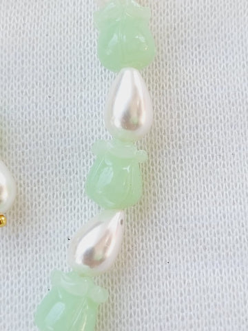 Rose Shaped Beads and Pearl Set (Light Green)