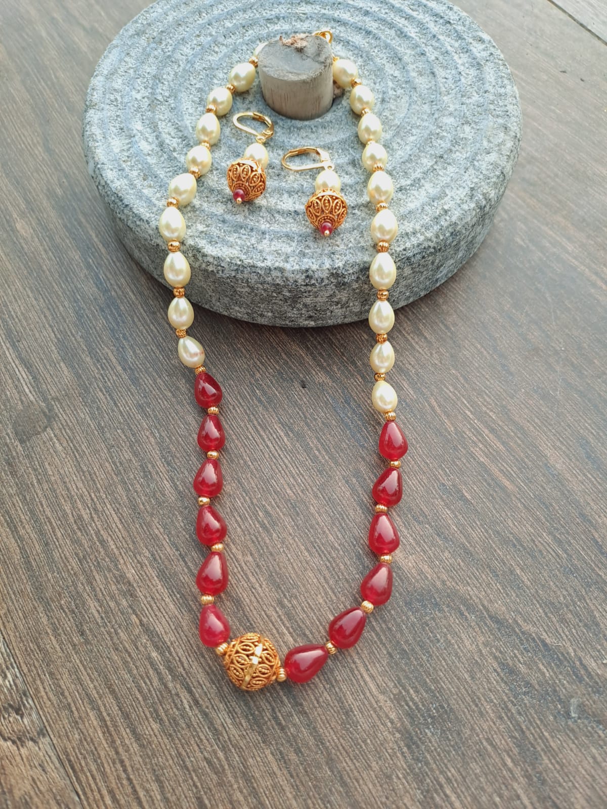 Oval Pearl Dark Red Bead Set