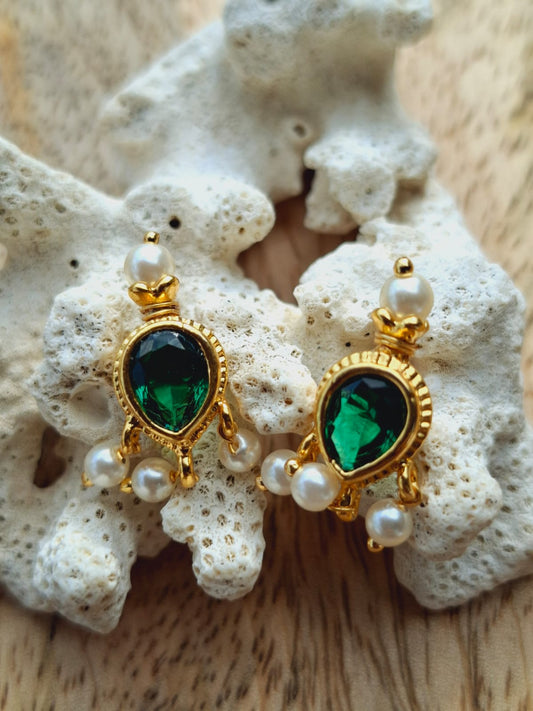 Green Stone Puneri Tanmani Earrings