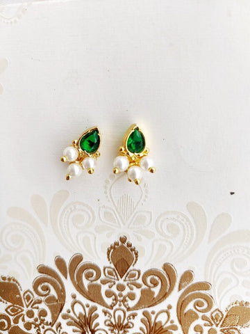 Green Stone Karwwari Draksha Small Earrings