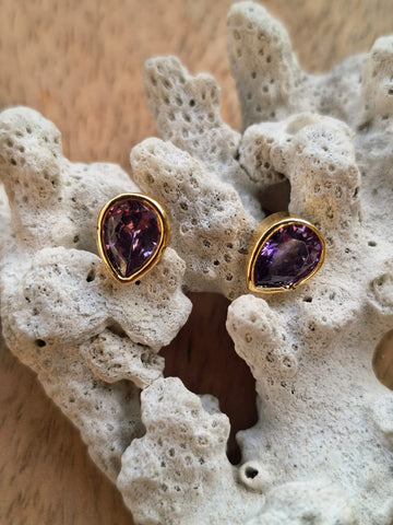 Leaf Shaped Violate Studs