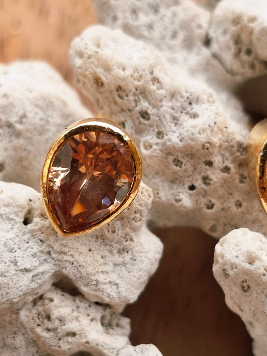Leaf Shaped Light Yellow Studs