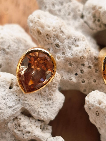 Leaf Shaped Light Yellow Studs
