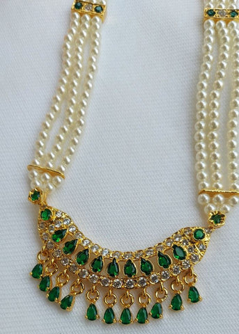 Designer Green Stone Tanmani Long 3 Line Haar