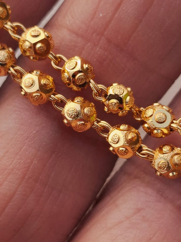 Double-Layered Golden Bead Wel