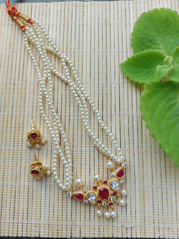 Small and Cute Tanmani Pendant Set