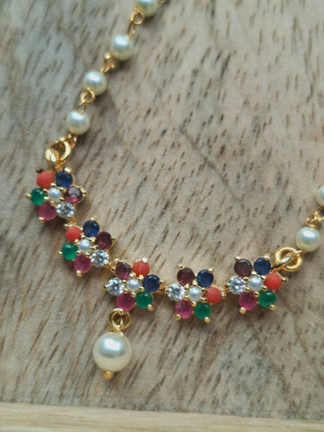 Single Pendant Pearl Set (Navratna)