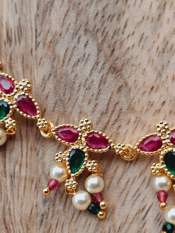 Sundara Three Leaf Necklace Set Multicoloured