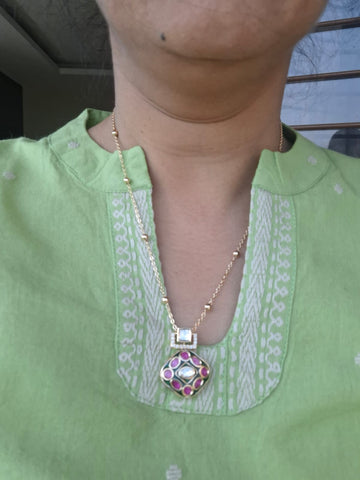 Cute Kundan American Diamond Minimal Necklace Set