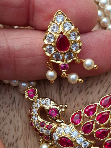 Cute Peacock Feather Tanmani