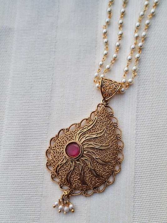 Designer Pendant Basra Pearl Set