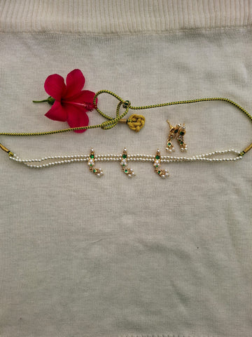 3 Patti Small Cute Three White Stone Green Chinchpeti