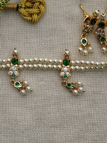 3 Patti Small Cute Three White Stone Green Chinchpeti