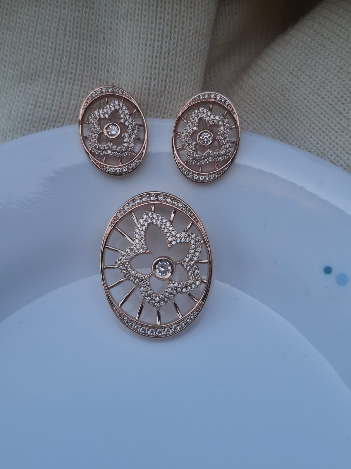 Rose Gold Plated American Diamond High Quality Flower Pendant Set