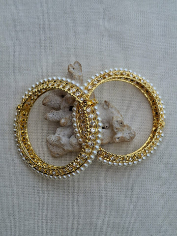 Traditional Pearl Tode Full White. Set of 2.
