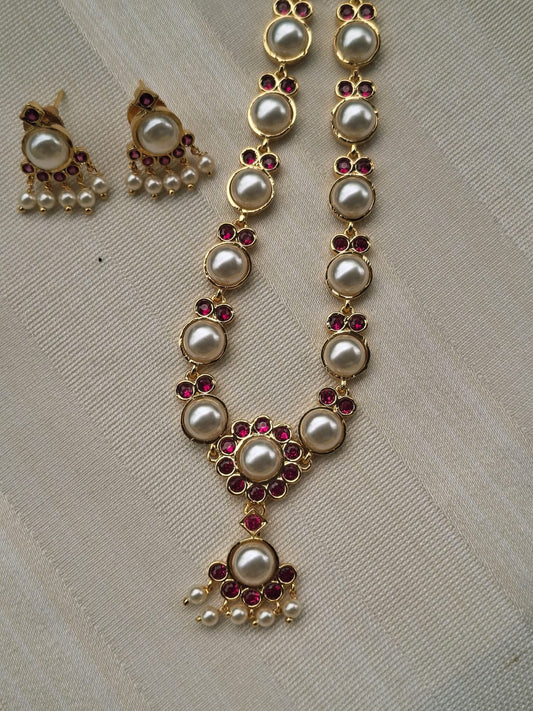 Half Round Pearl Red Stone Necklace