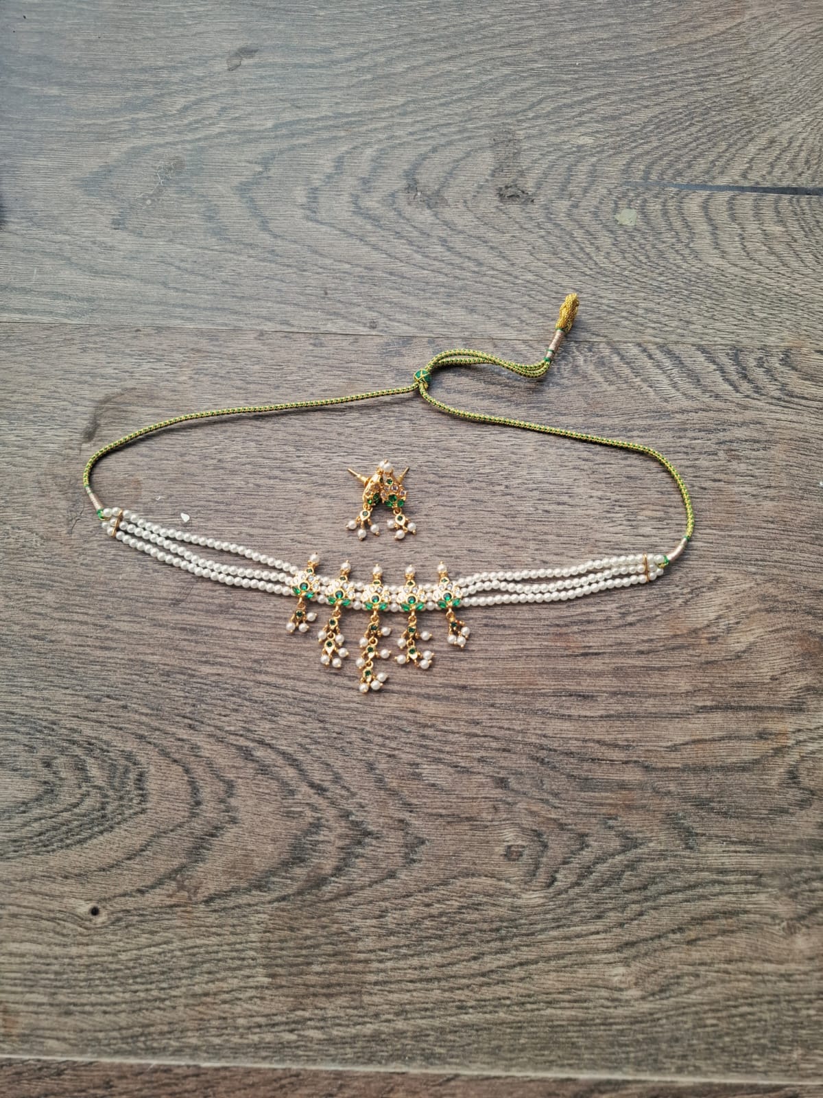 5 Patti Designer Green Zalar Chinchpeti