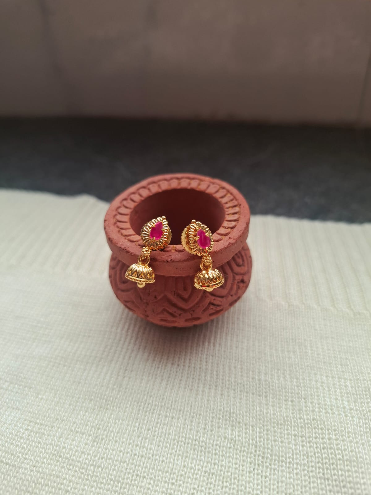 Small and Cute Golden Designer Zhumki - Siya