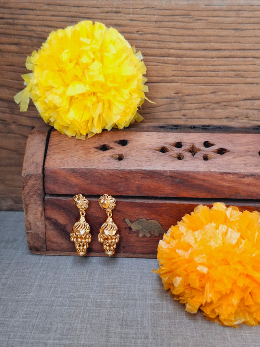 Small and Cute Golden Zhumki