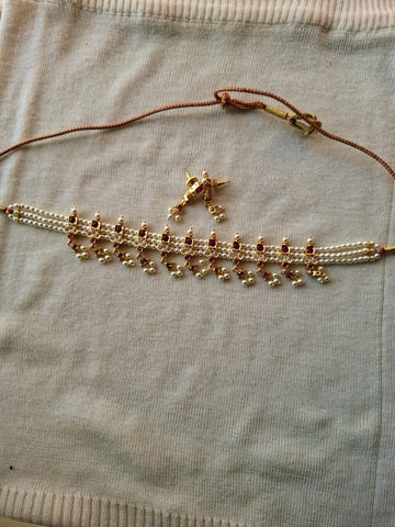 11 Patti Dark Pink 3 White Stone Triangle Chinchpeti