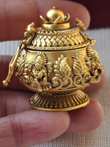 Haldi Kumkum Karanda Devi