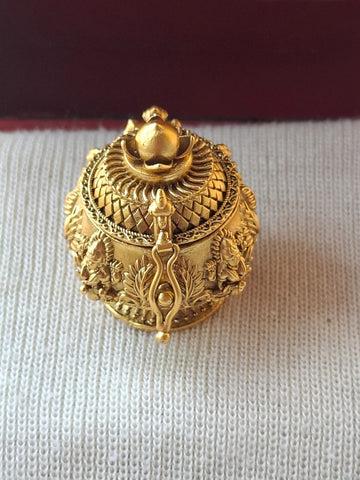 Haldi Kumkum Karanda Temple