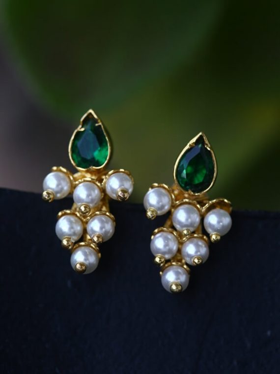 Green Stone Karwari Draksha Earrings