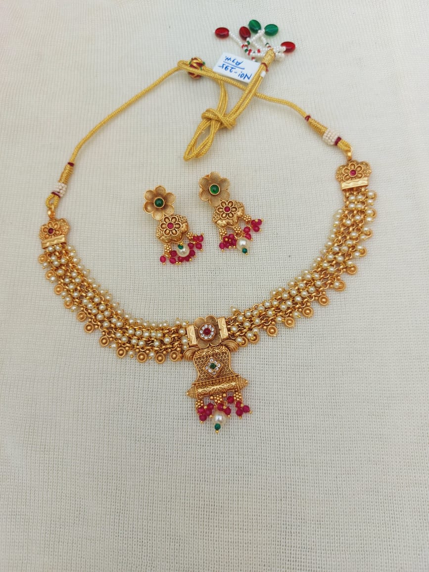 Shop online kolhapuri nauvari saree jewellery Designs.